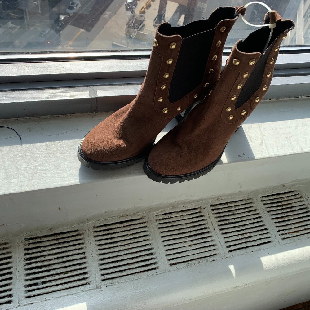 Barneys Ankle Booties